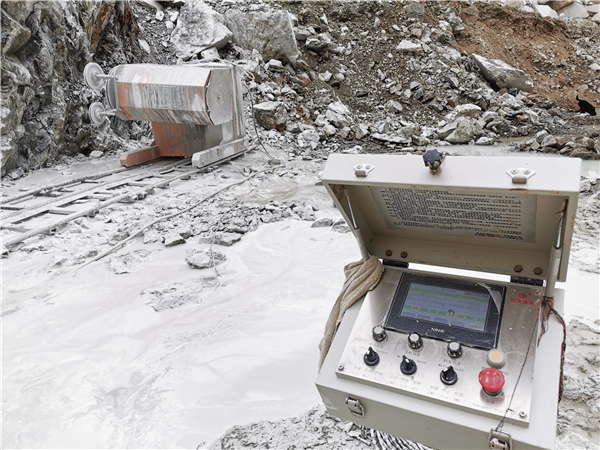 長沙凱發(fā)超硬材料科技有限公司,長沙礦山石材開采設(shè)備銷售,長沙金剛石繩鋸機銷售,金剛石串珠繩生產(chǎn)銷售，水平鉆機生產(chǎn)銷售